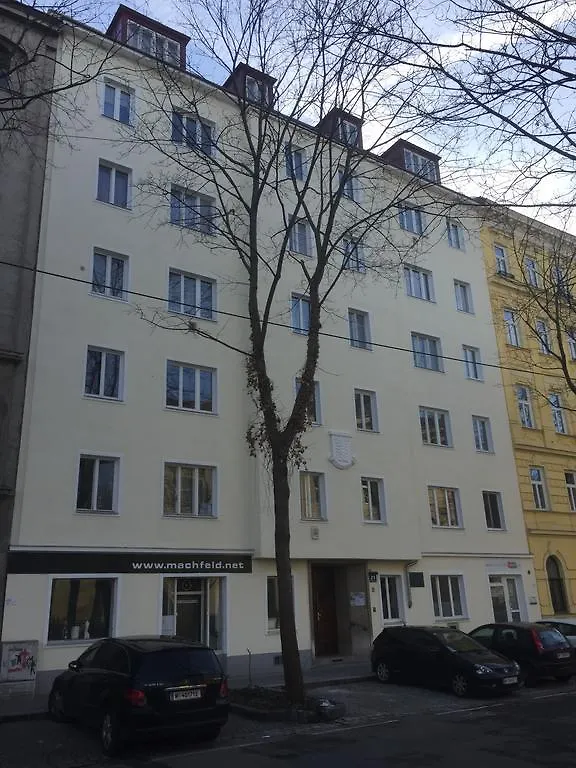 Room 4 Vienna 0*,  Austria